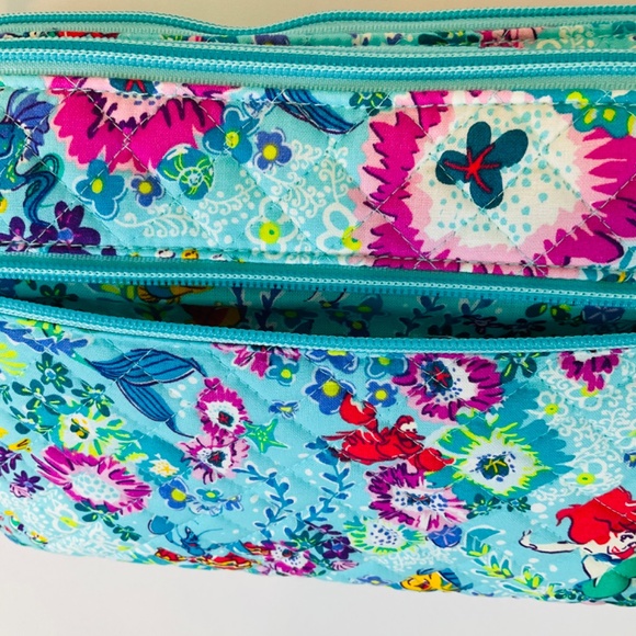 🌷Vera Bradley Ariel Floral Crossbody Bag Purse Little Mermaid Spring Break - Picture 2 of 6